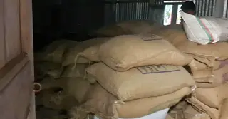 টাঙ্গাইলে কালোবাজারির সময় সরকারি ৬৬০০ কেজি চাল জব্দ